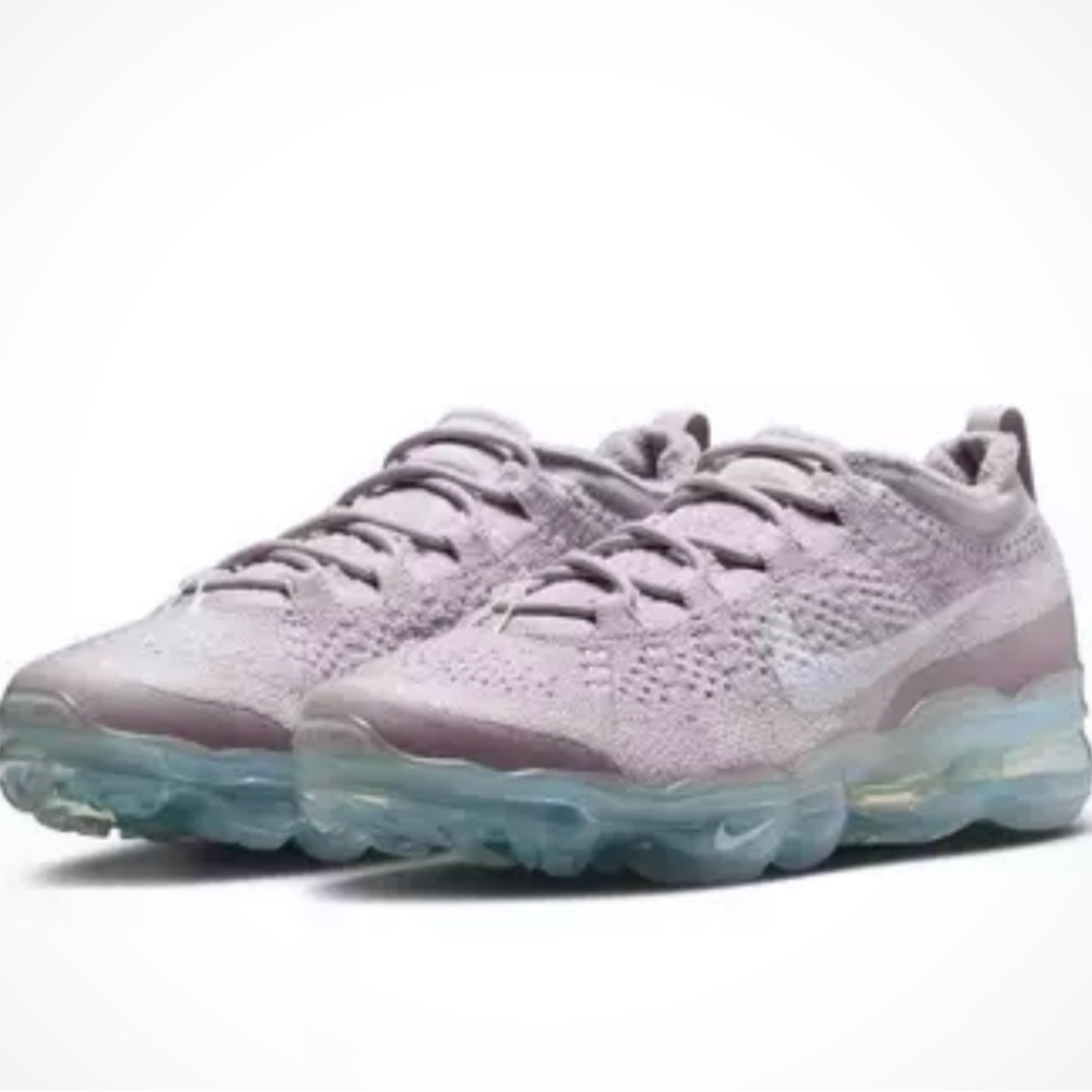 2023 Nike Vapormax Flyknit- Womens 7.5